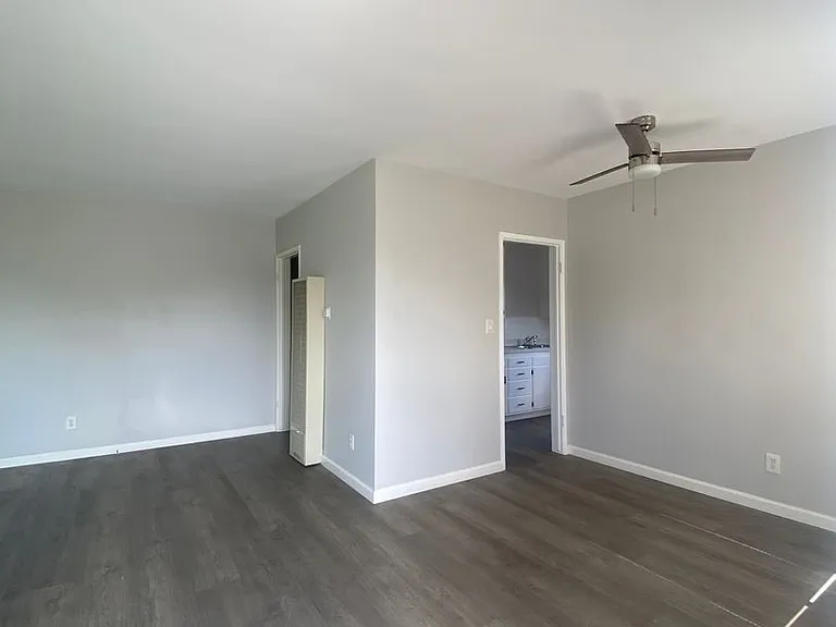 2245 Granada Ave — Photo 2