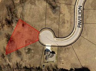 1911 N Pavilion Pl, Strafford, MO 65757