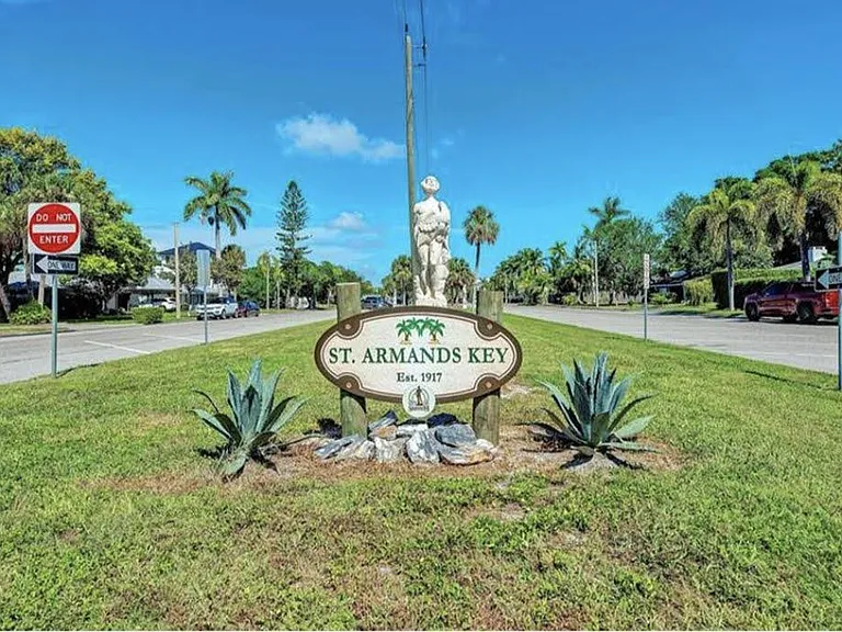 3806 Gulf Of Mexico Dr #208C — Photo 36