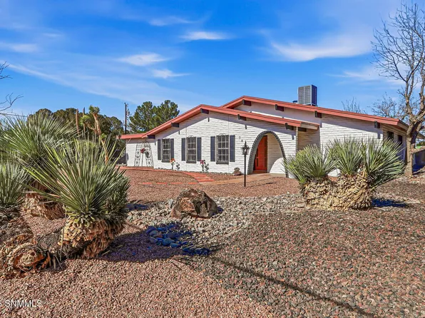 3005 Ronna Dr, Las Cruces, NM 88001
