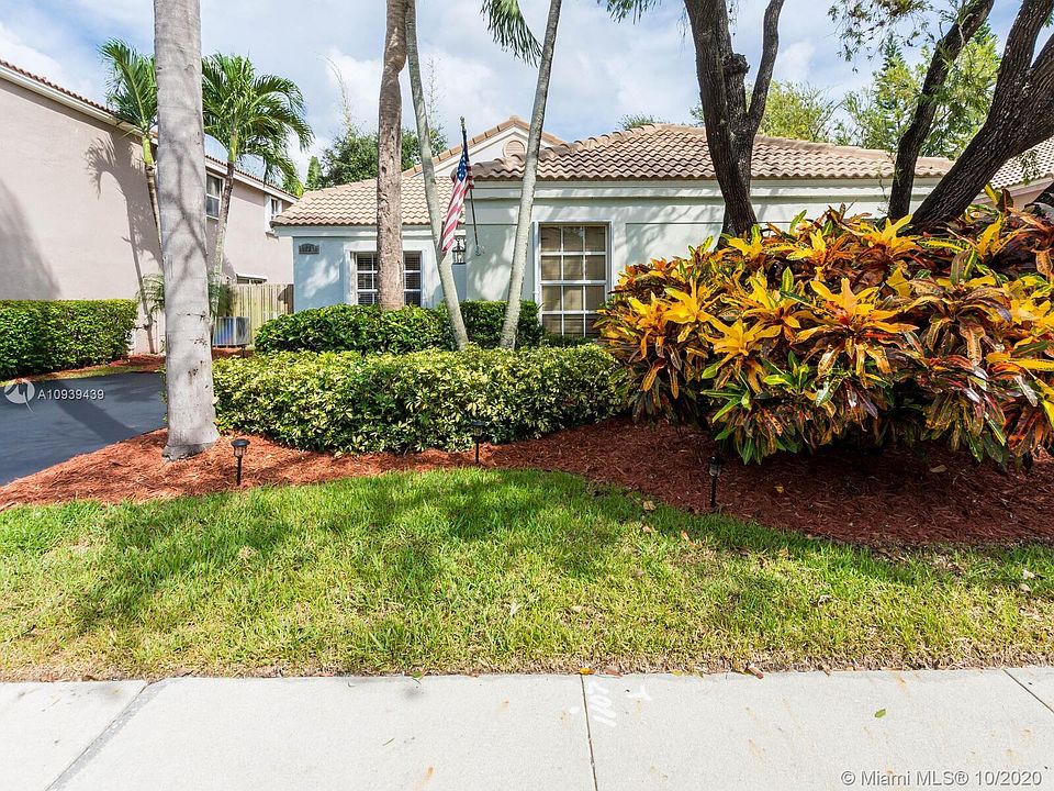 1st image of 10341 NW 10th St