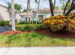 10341 NW 10th St, Plantation, FL 33322