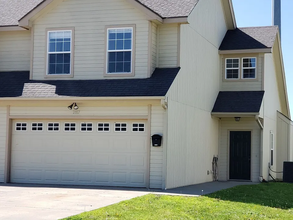 2817 Elm Creek Dr