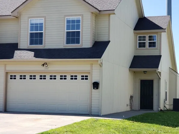 2817 Elm Creek Dr, Junction City, KS 66441