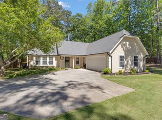 1255 Fischer Rd, Sharpsburg, GA 30277