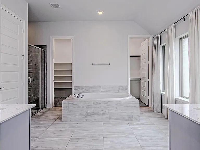 4002 Maple Glen Dr — Photo 19