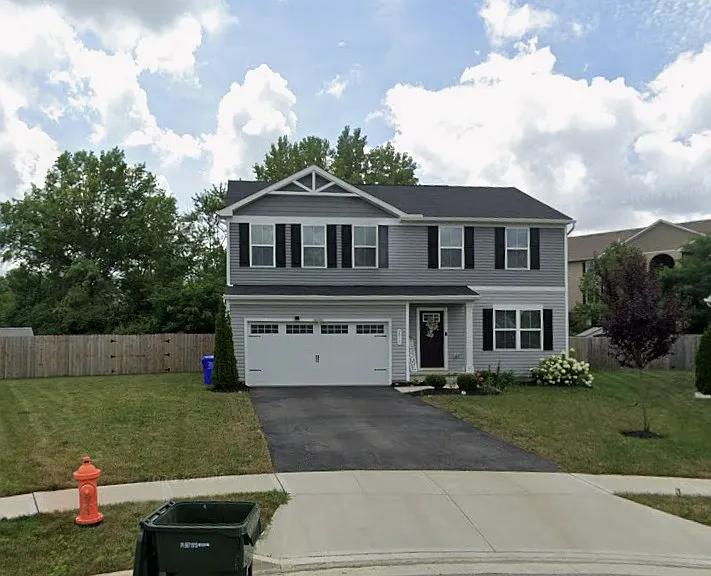 2015 Lake Crest Dr — Photo 1