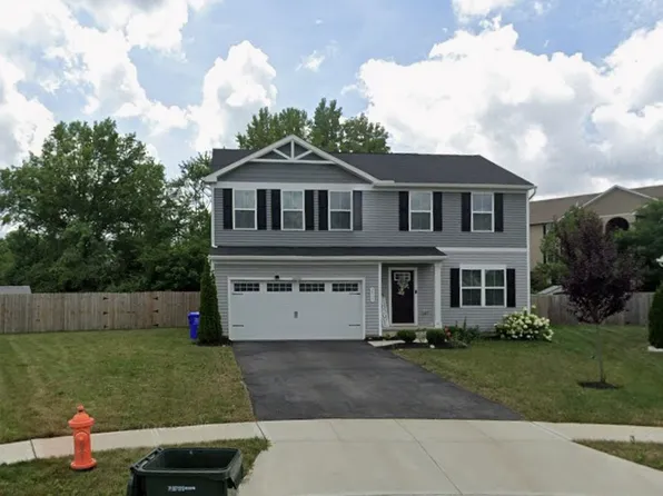 2015 Lake Crest Dr, Grove City, OH 43123