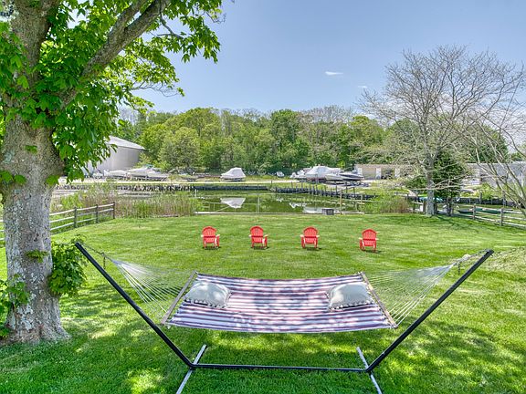3rd image of 230 Jockey Creek Dr