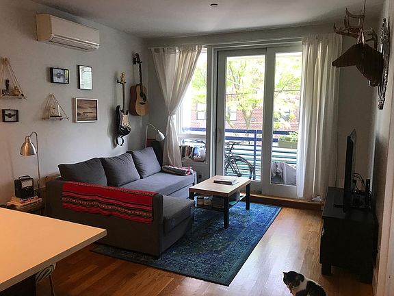 2nd image of 293 Devoe St APT 02B