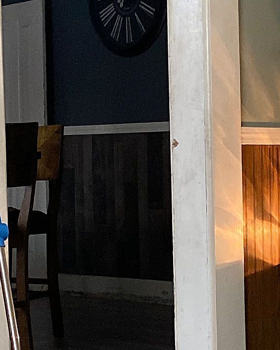 2nd image of 10022 W Elm St