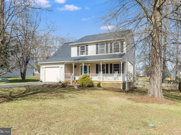 10115 Sharon Springs Dr, Fredericksburg, VA 22408