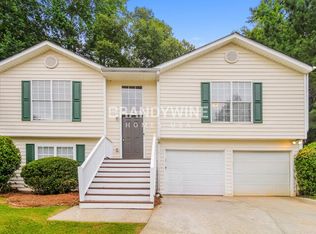 780 Ashley Ln, Stone Mountain, GA 30087
