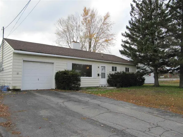 39 Amherst Rd, Massena, NY 13662
