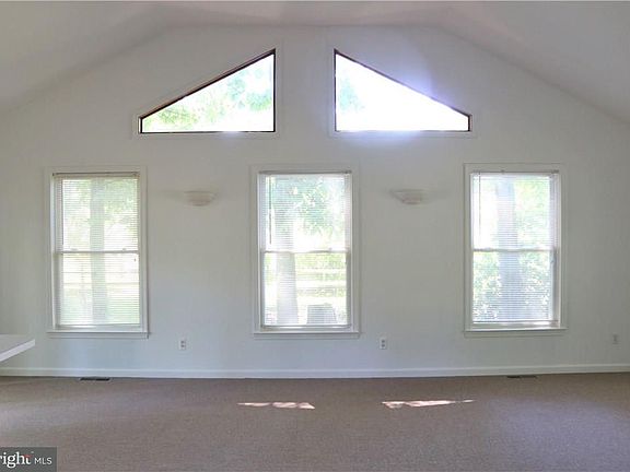 2nd image of 31453 Coventry Dr