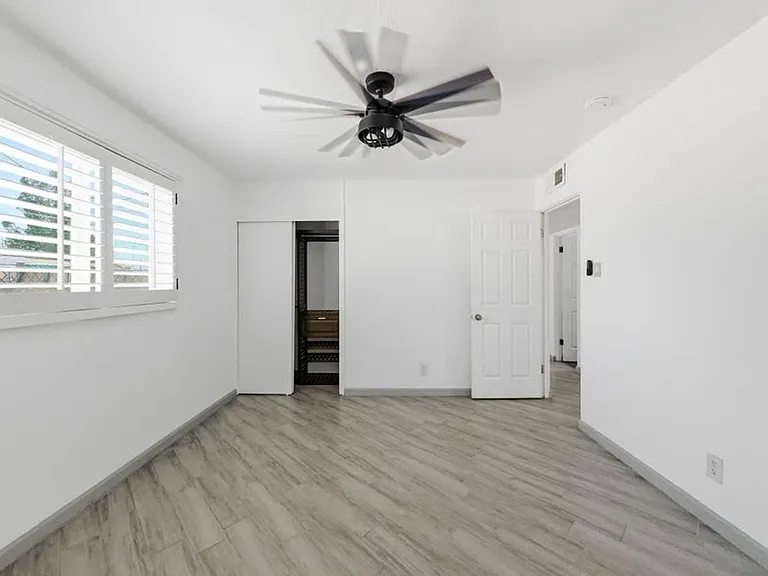 372 Cooley Ave — Photo 14