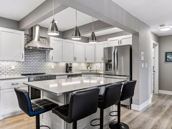 5430 Three Points Blvd APT 132, Mound, MN 55364