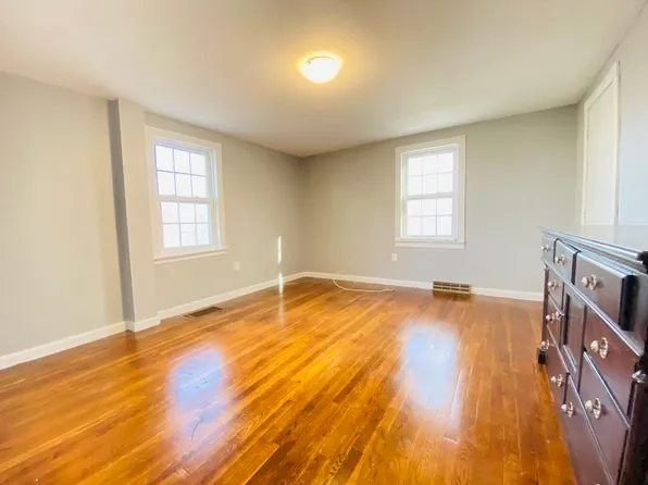 12 Randall Ave, Weymouth, MA 02189