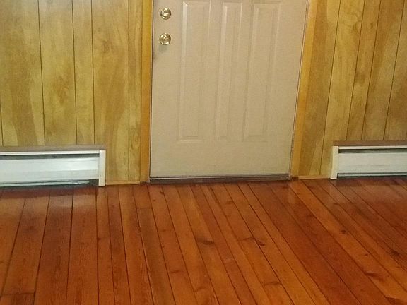 Living room / front entrance