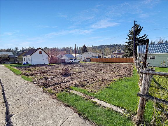 3rd image of 360 Burton Ave
