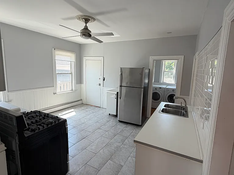 73 Carrington Ave #2 — Photo 14
