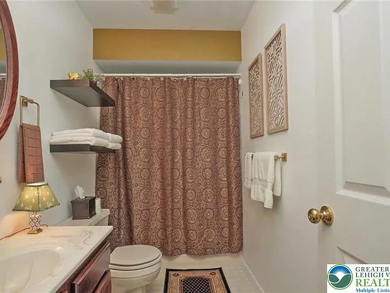 1319 Shady Ln — Photo 53