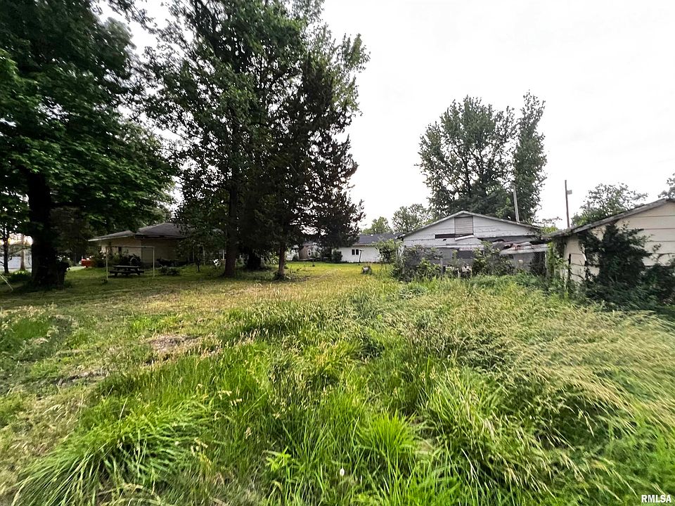 416 N 7th St, Herrin, IL 62948 Zillow