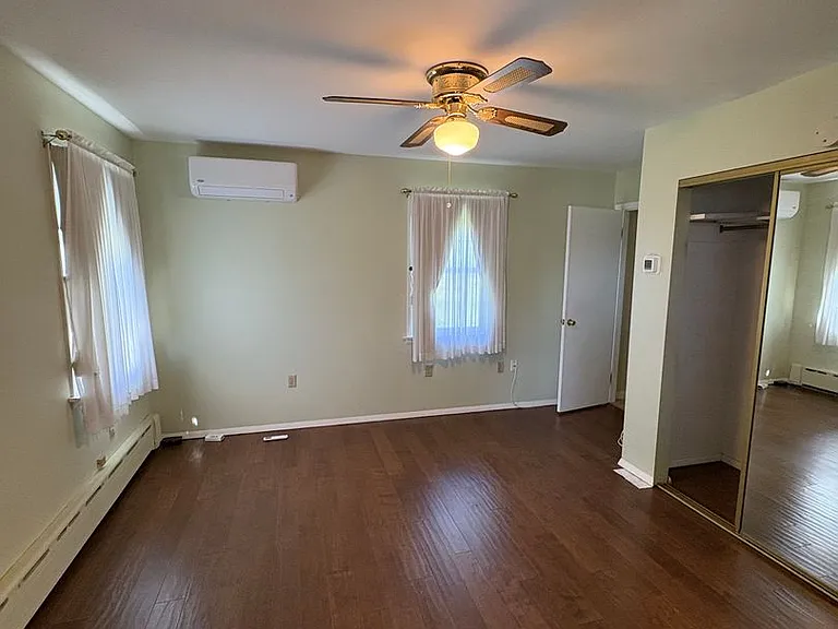 70 S Franklin St — Photo 8