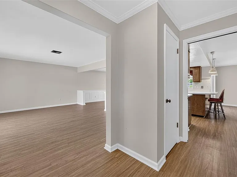 125 E Faith Ter — Photo 3