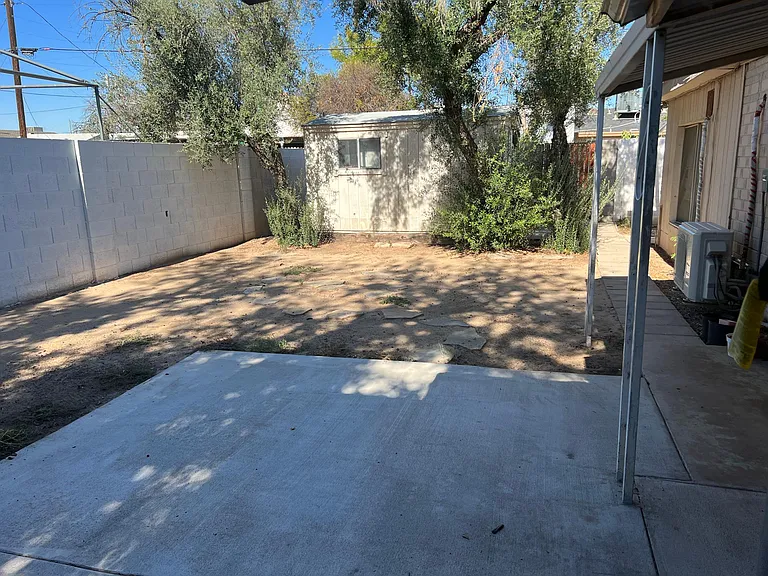 2034 W Cypress St — Photo 17