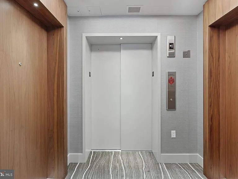 310 Strand St #503 — Photo 31