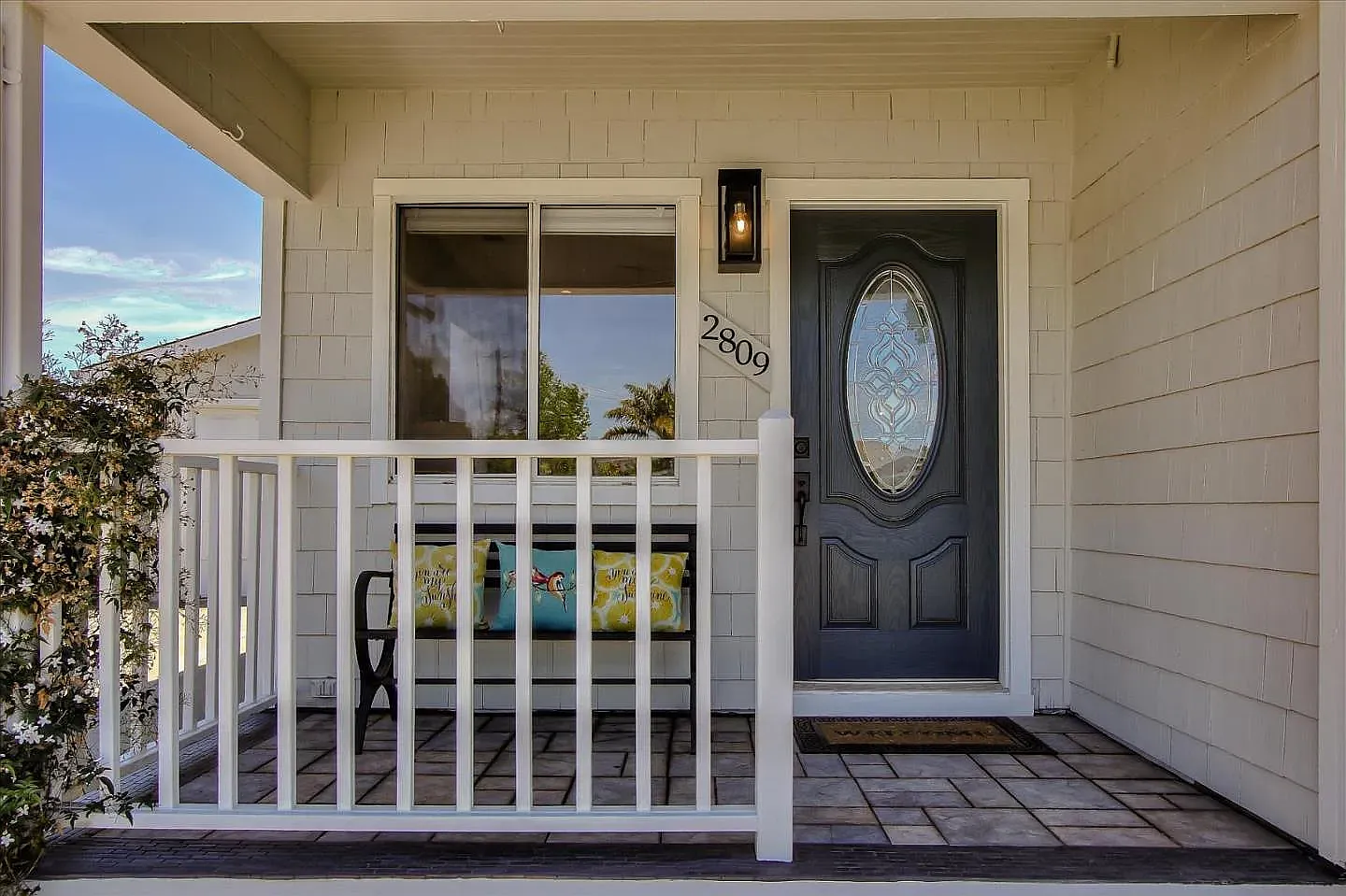 2 bed, 850 sqft, $5,000 — Photo 1