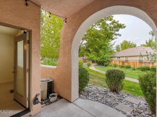 6141 Ingleston Dr APT 813, Sparks, NV 89436