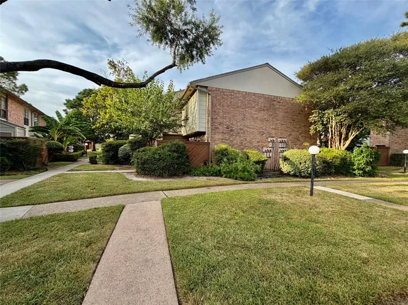 8801 Hammerly Blvd APT 1505, Houston, TX 77080