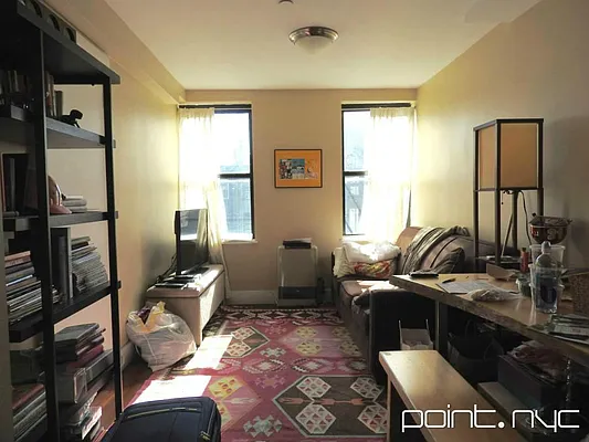 Rented by Point NYC | media 9
