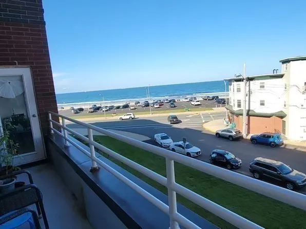 9 Park Ave APT 304, Hull, MA 02045