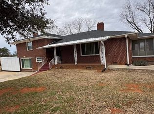 1402 Anderson Dr, Williamston, SC 29697