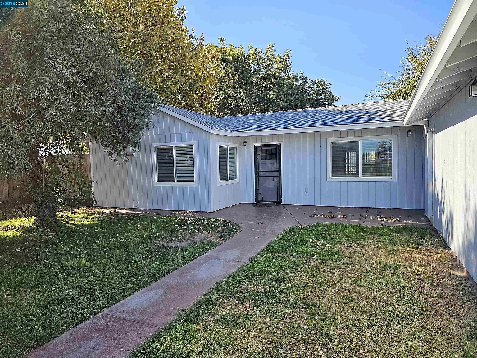 71 Broadway Ln photo 1