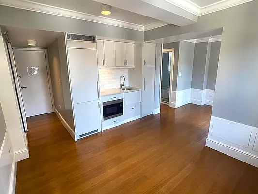 Rented by Tourma Realty LLC | media 16