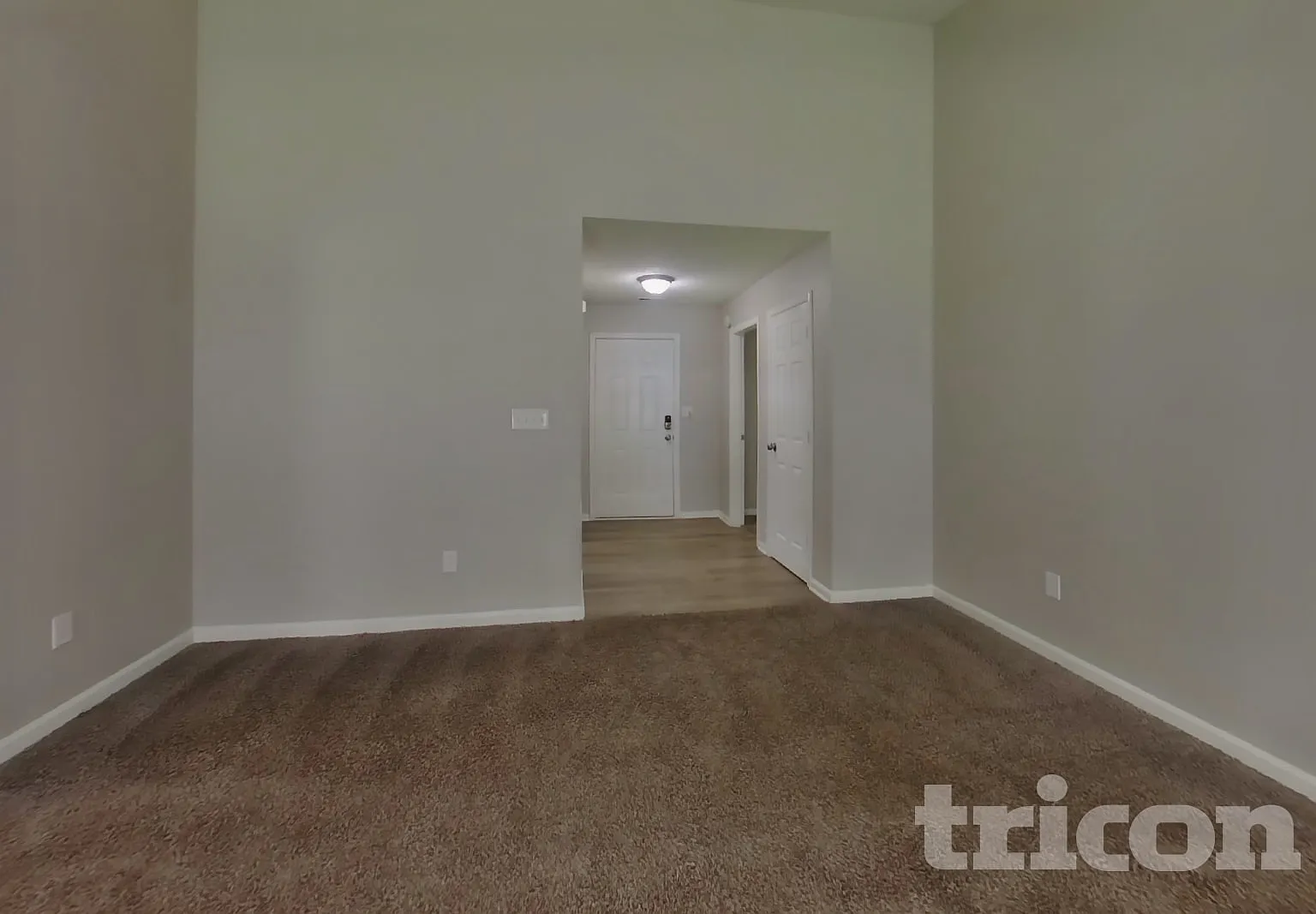 1602 Cold Spring Drive Brownsburg IN — Photo 2