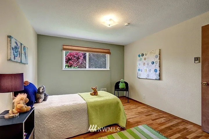 5319 204th St SW — Photo 2