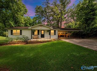 1626 Woodmont St SW, Hartselle, AL 35640