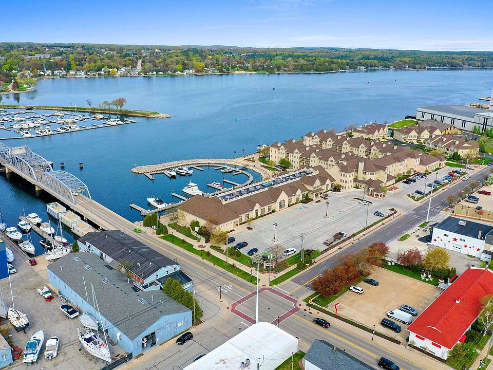 107 N 1st Ave Sturgeon Bay, WI, 54235 - Apartments for Rent | Zillow