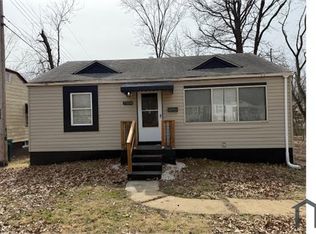 7504 Balfour Dr, Saint Louis, MO 63133