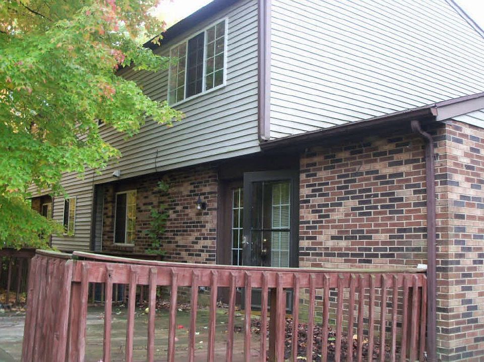 2nd image of 5813 Golden Oak Ct