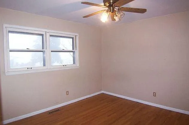 1203 Jasper Dr — Photo 5