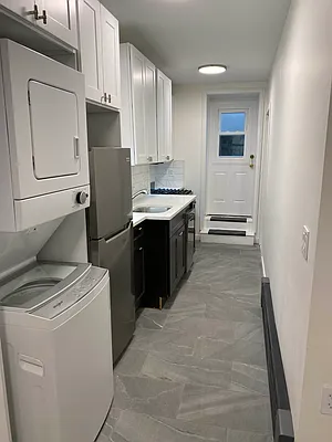 Rented by Standard Living Realty Inc | media 3