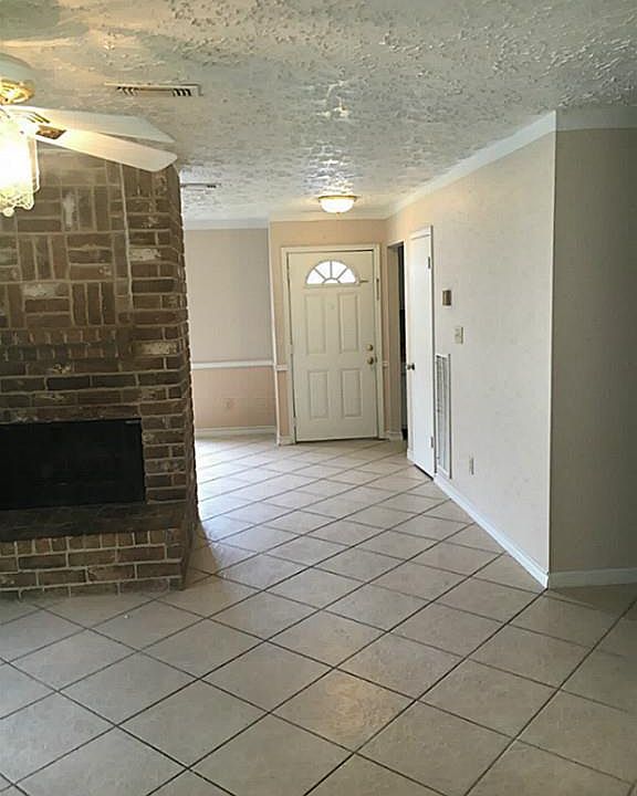 1st image of 11223 Evensong Ln