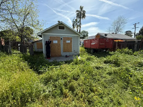 1020 N Ferger Ave, Fresno, CA 93728