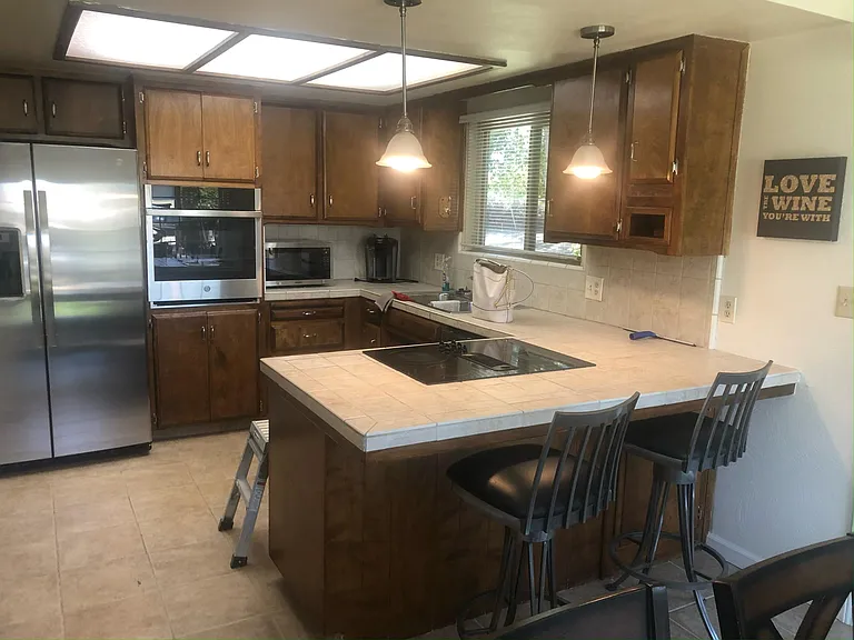 3831 W Hillsdale Ave — Photo 3